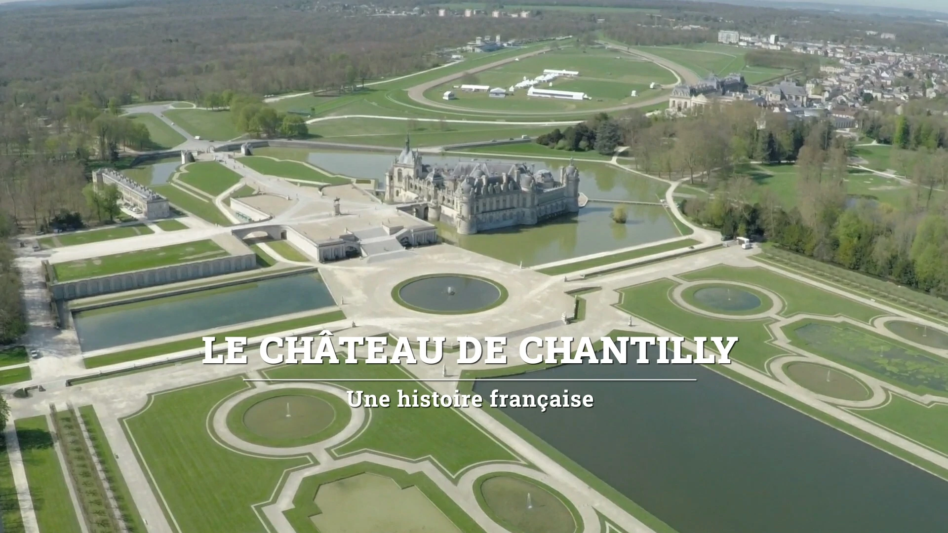 Le Château de Chantilly opening & end credits